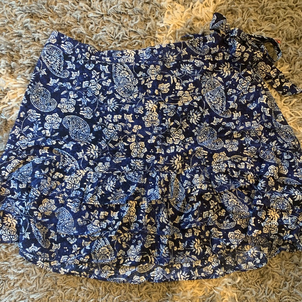 Brand new paisley forever 21 skirt